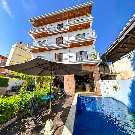 Vplus Hotel Ciudad de Siem Riep Exterior foto