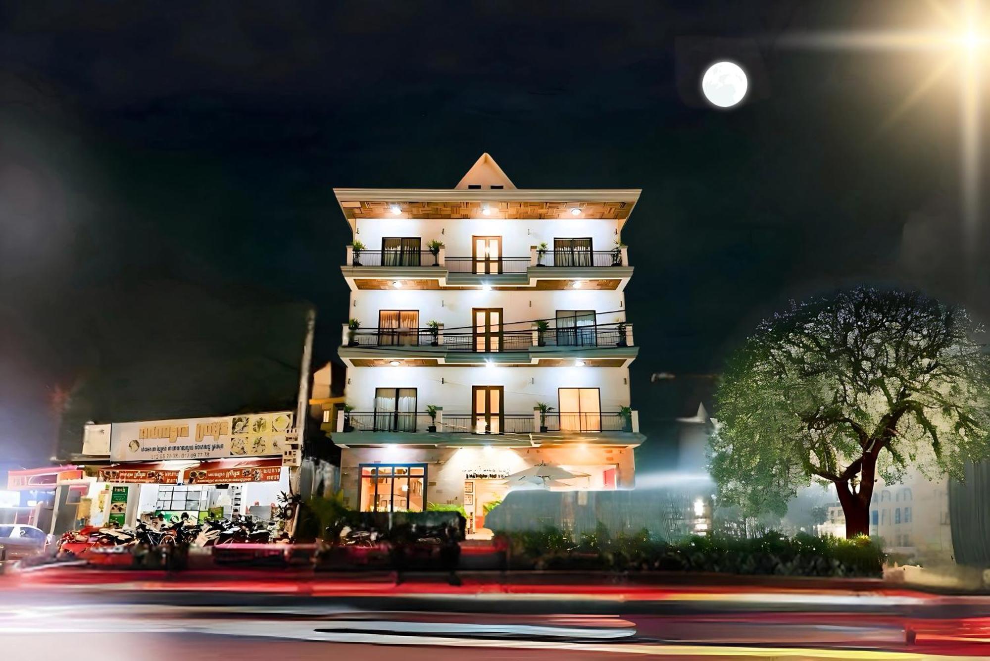 Vplus Hotel Ciudad de Siem Riep Exterior foto